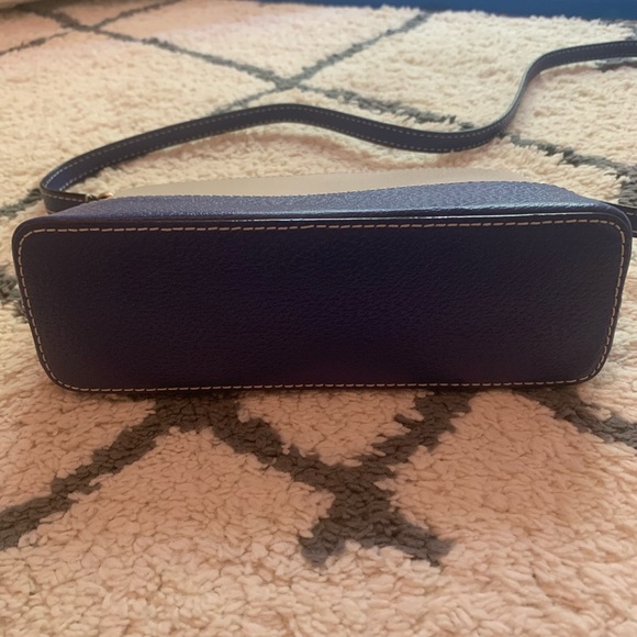 Sold! Kate Spade purse - Picture 4 of 8